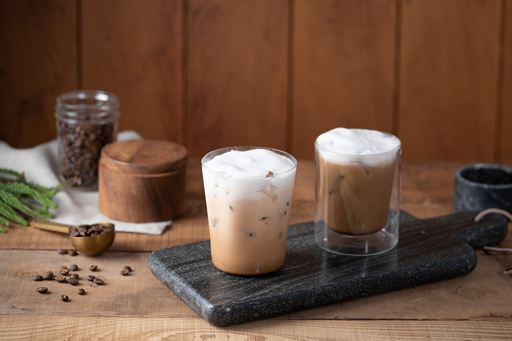 手沖拿鐵 Pour-over Latte 咖啡沖煮方式與口感介紹 手沖拿鐵 Pour-over Latte 咖啡沖煮方式與口感介紹